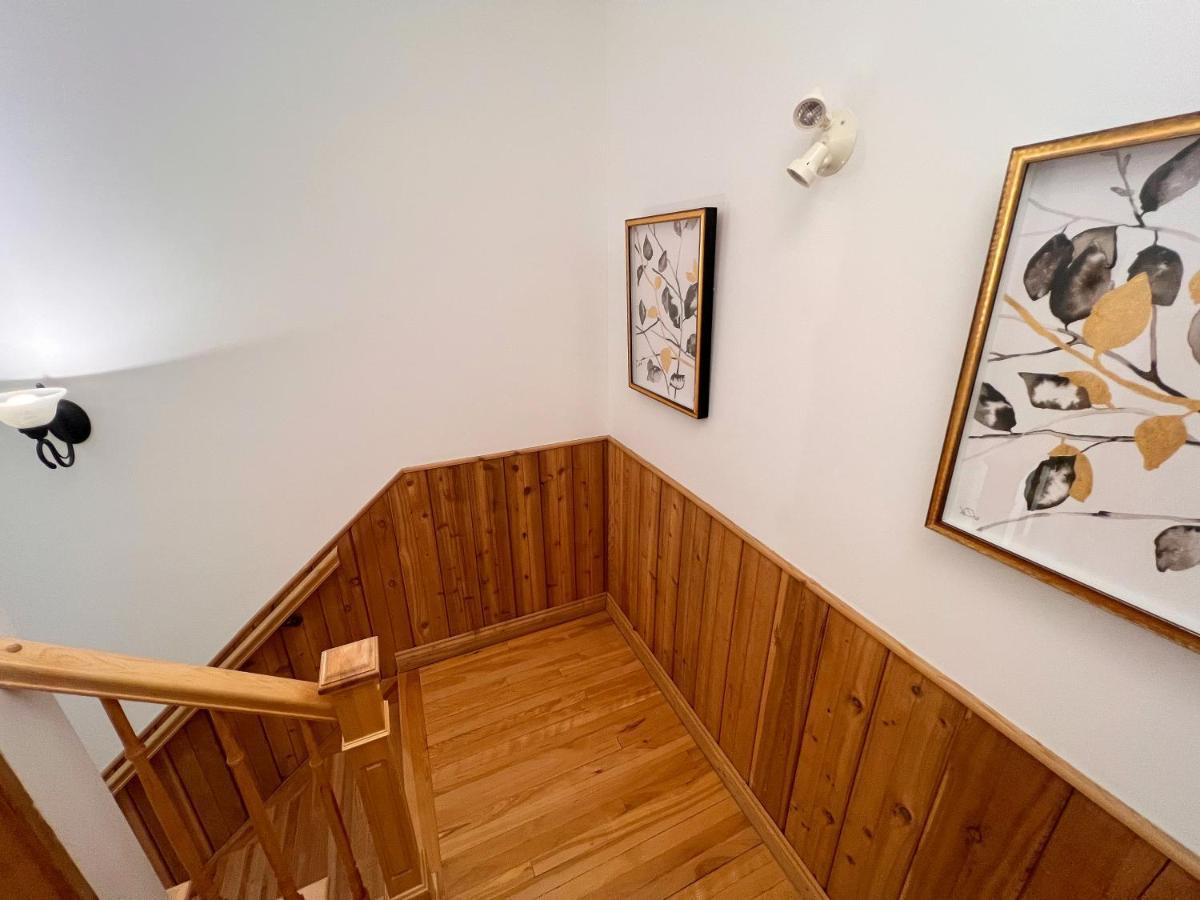 Auberge Au Poste De Traite Sainte-Famille Exteriér fotografie