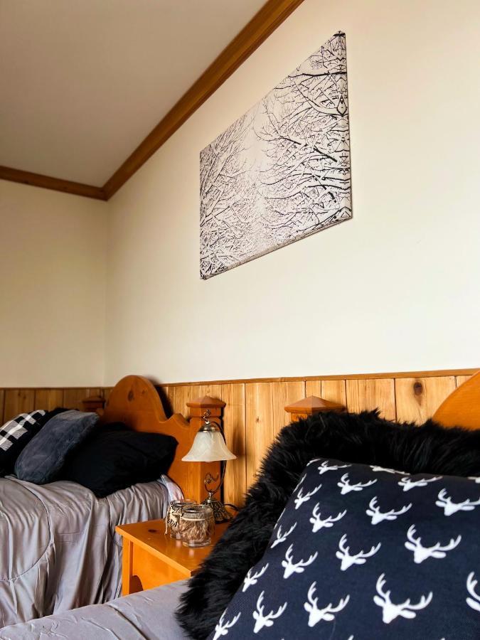 Auberge Au Poste De Traite Sainte-Famille Exteriér fotografie