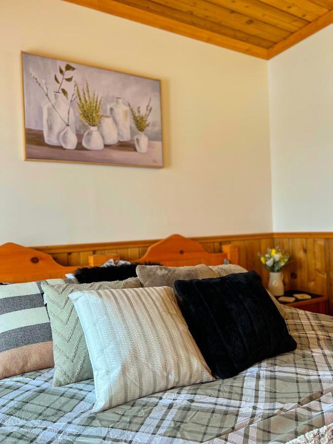 Auberge Au Poste De Traite Sainte-Famille Exteriér fotografie